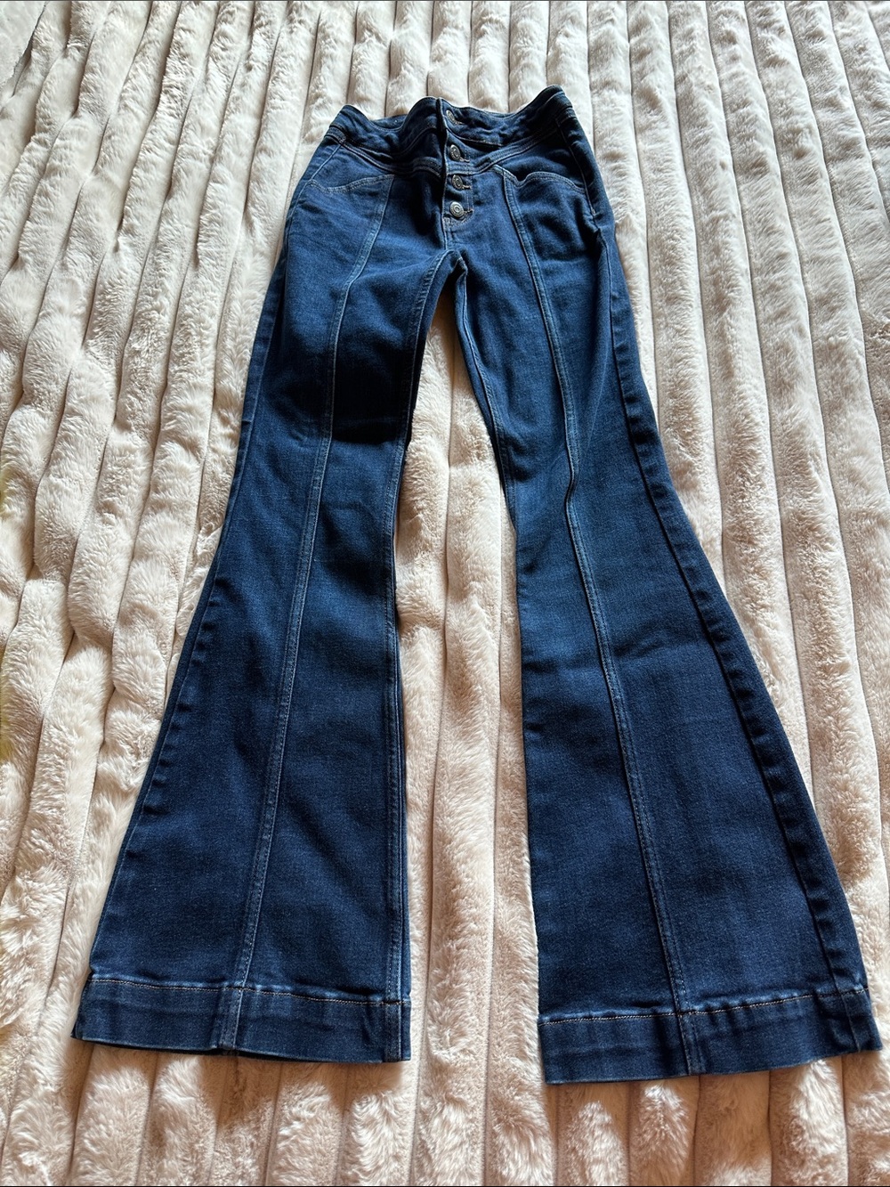 High-Rise Dark Blue Flare Jeans - Wide Leg Style